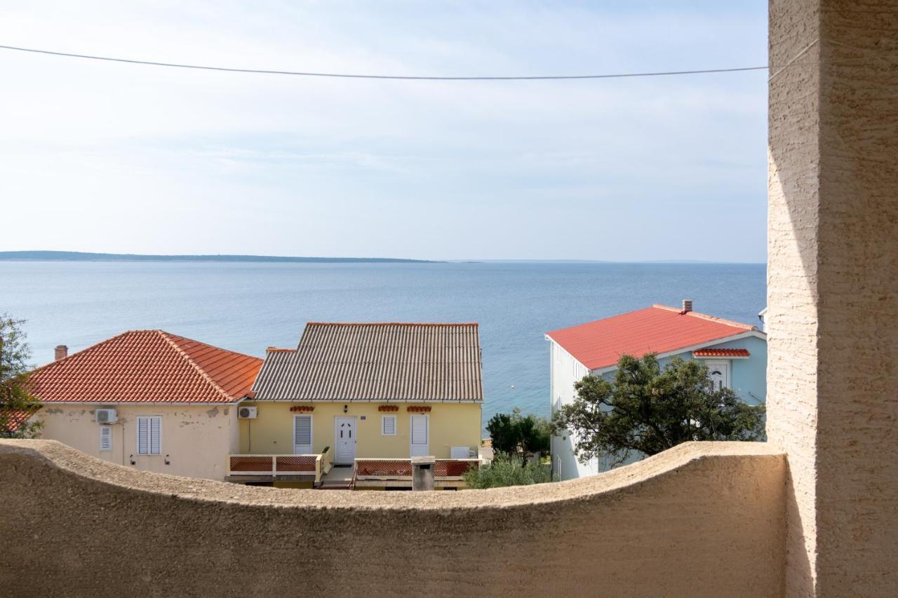 Apartments By The Sea Mandre, Pag - 3084 Kolan Bagian luar foto