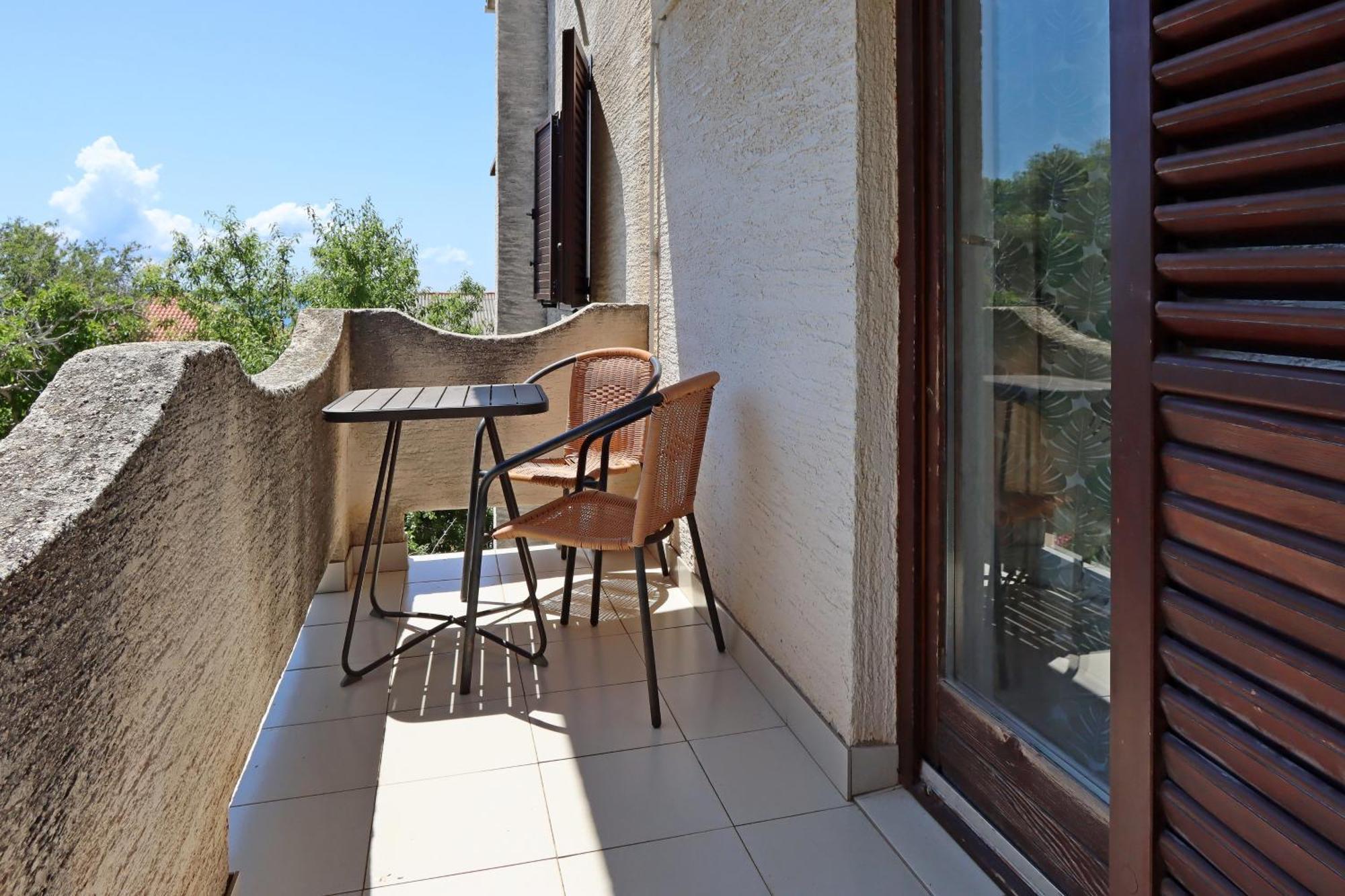 Apartments By The Sea Mandre, Pag - 3084 Kolan Bagian luar foto