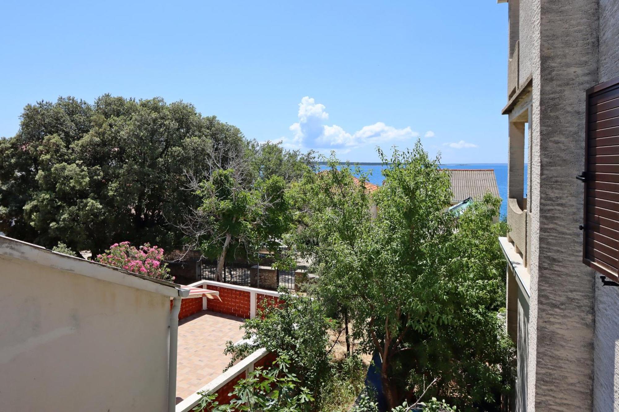 Apartments By The Sea Mandre, Pag - 3084 Kolan Bagian luar foto