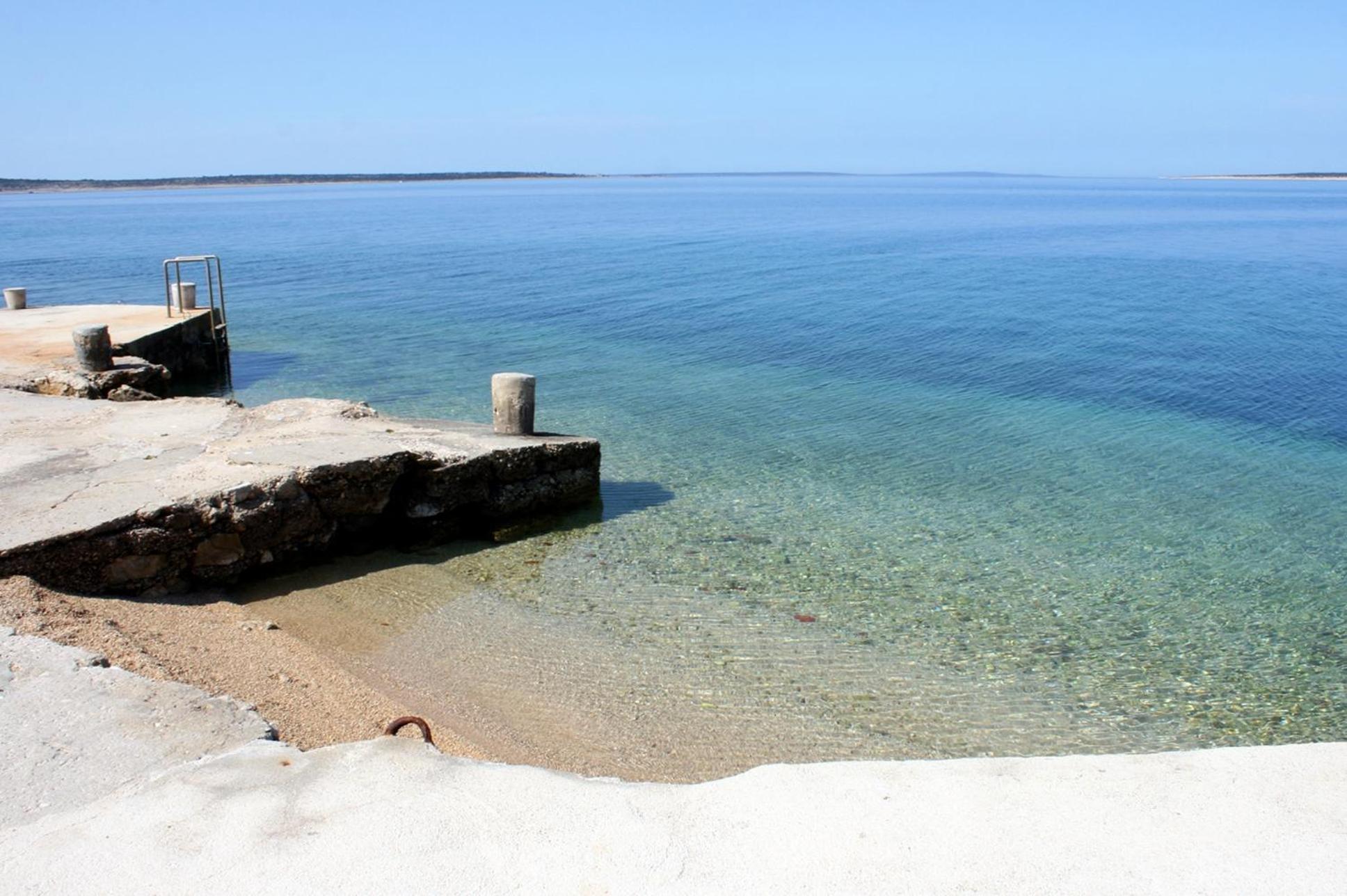 Apartments By The Sea Mandre, Pag - 3084 Kolan Bagian luar foto